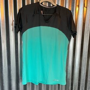 NWOT Patagonia Ultra Thin Hiking Tee